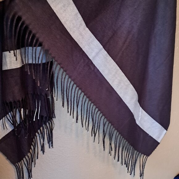 Fringed Wrap - Picture 3 of 8